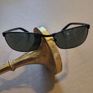 Ray-Ban Black Sunglasses